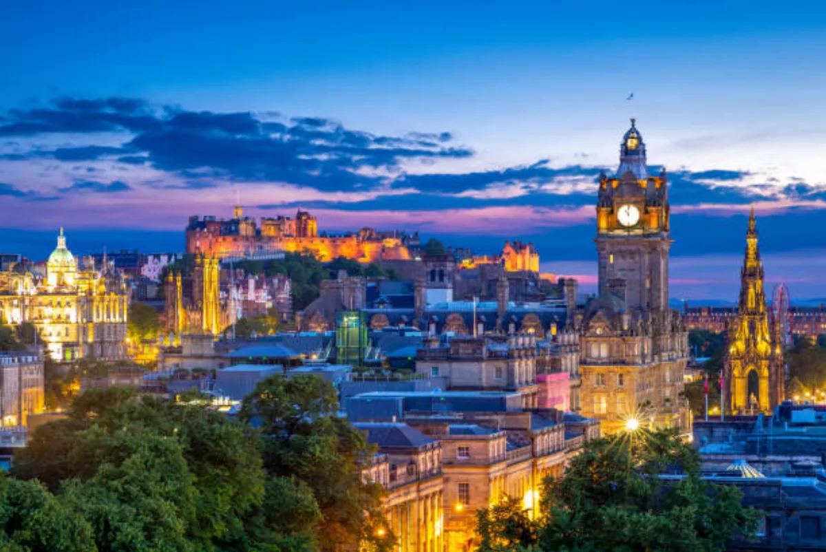 Edinburgh skyline